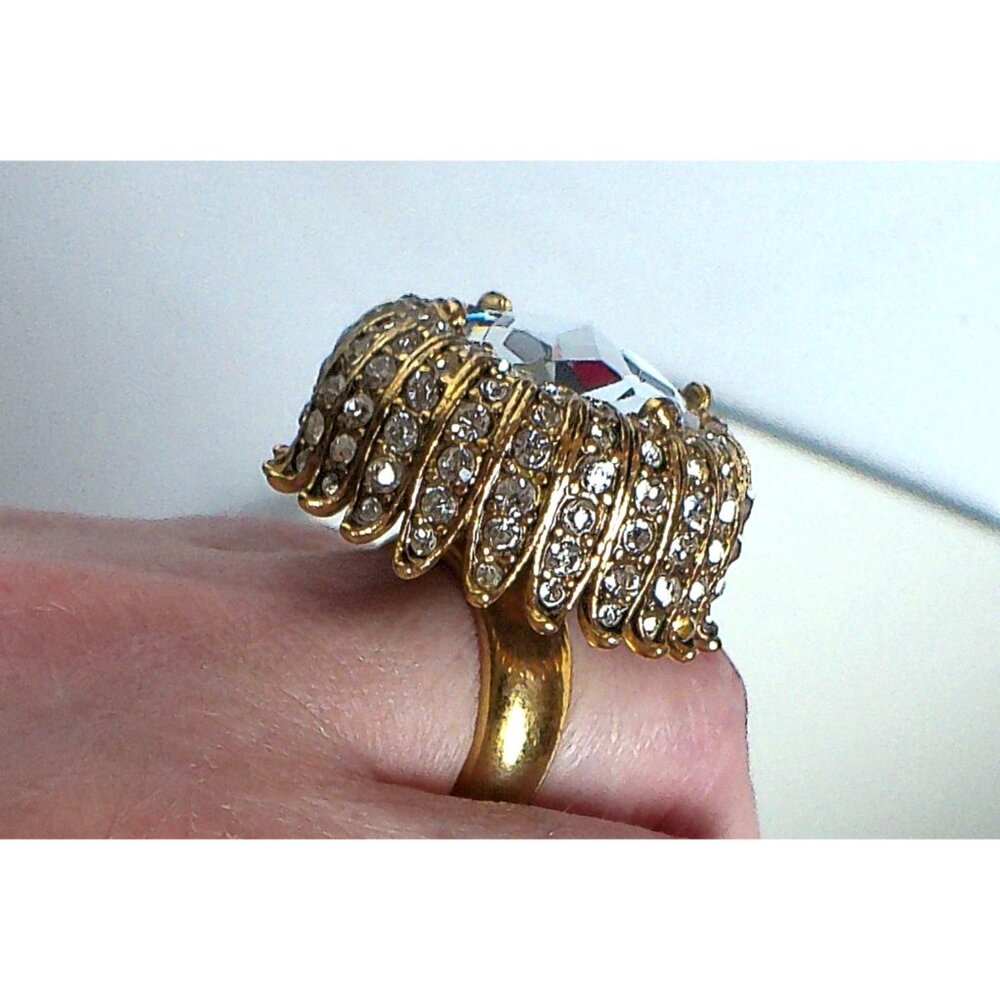 Betsey Johnson Amorita Gold-Tone Crystal Flower Mushroom Statement Ring - Picture 2 of 7